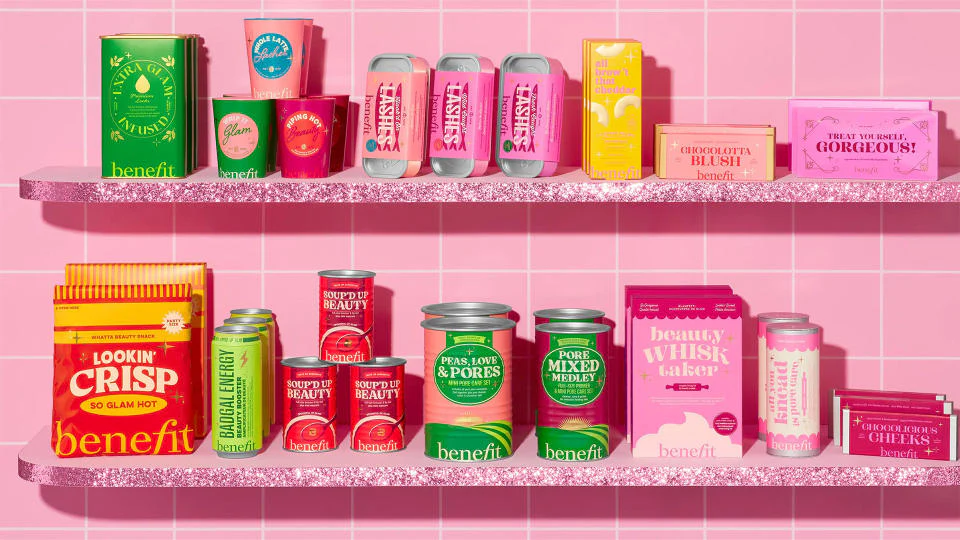 Benefit Cosmetics Peas, Love & Pores Gift Set - Image 2