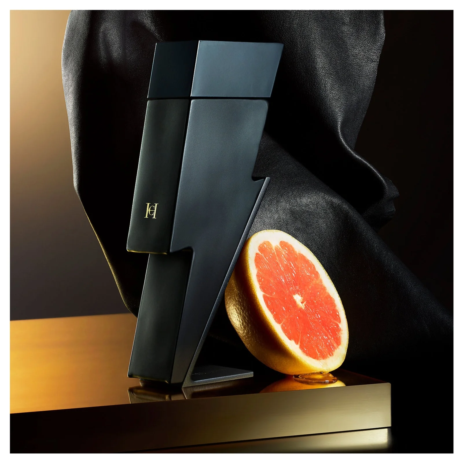 Carolina Herrera Bad Boy Le Parfum EDP 100ml - Image 3