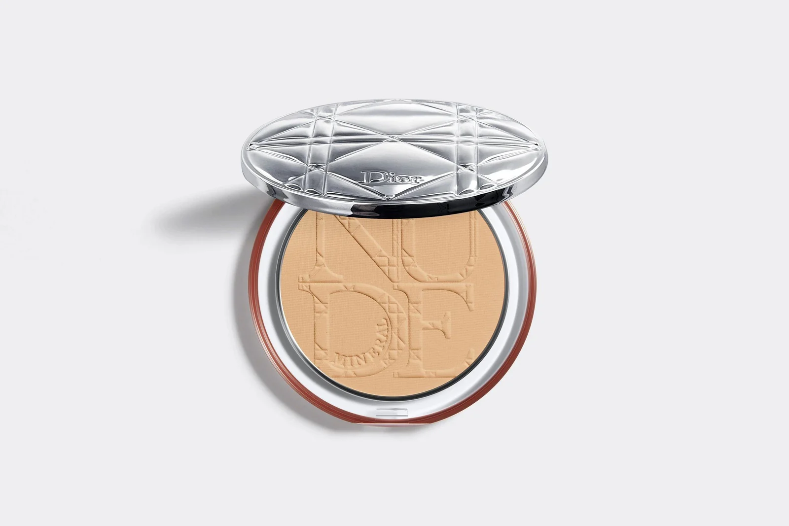 Dior skin mineral nude matte 04 Medium deep